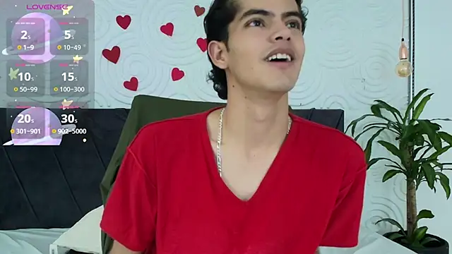 Maximoherrera 16 online show from May 2026 01:07:01 PM