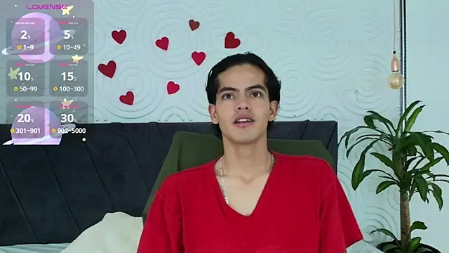 Maximoherrera 16 online show from May 2026 01:05:02 PM
