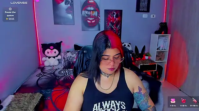 Snapshot of Veronika_metal chatting on September 2025 11:48:01 AM Veronika metal online show from September 2025 11:48:01 AM