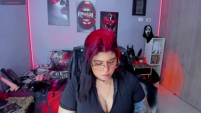 Veronika metal online show from December 2025 11:55:02 PM