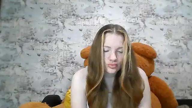 Snapshot of Eveline_May chatting on November 2025 03:02:01 PM Eveline May online show from November 2025 03:02:01 PM