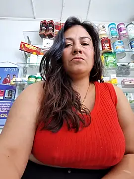 roxanasexy2025 online show from April 2026 03:06:01 PM