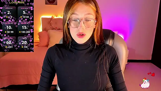 Emily Warren  online show from March 2026 08:34:02 PM