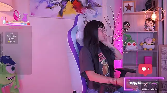 issa monterrey online show from March 2025 06:45:02 PM