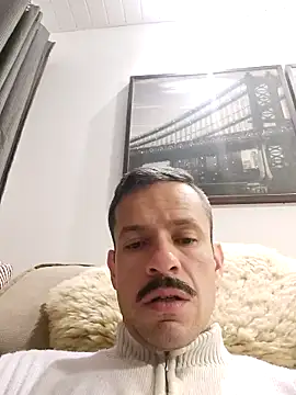 juniortche1313 online show from October 2025 02:12:01 AM