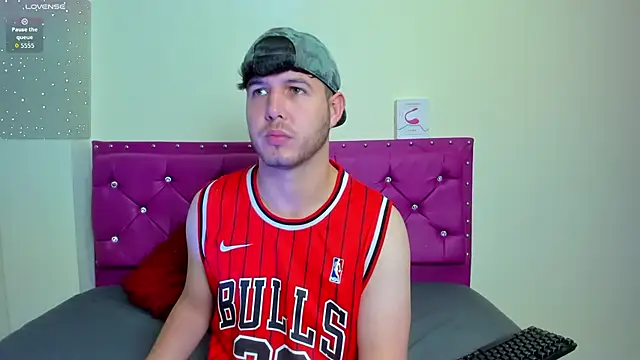 matthewlatin online show from February 2026 03:04:02 PM