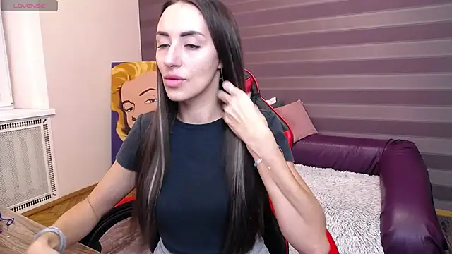 JenniferStone online show from October 2025 07:49:02 AM