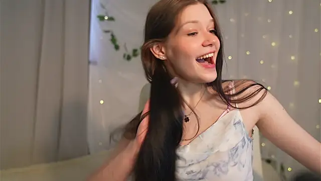 Snapshot of Kelly_Ember chatting on February 2025 08:59:02 AM Kelly Ember online show from February 2025 08:59:02 AM