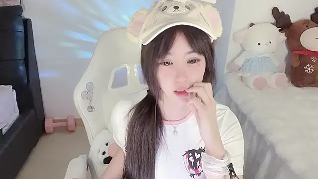 Milla-z online show from September 2025 11:33:02 AM