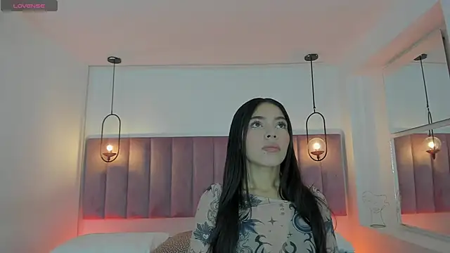 Snapshot of Haily_b chatting on November 2025 07:27:02 PM Haily b online show from November 2025 07:27:02 PM