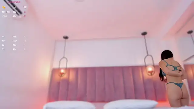 Snapshot of Haily_b chatting on November 2025 08:32:01 PM Haily b online show from November 2025 08:32:01 PM