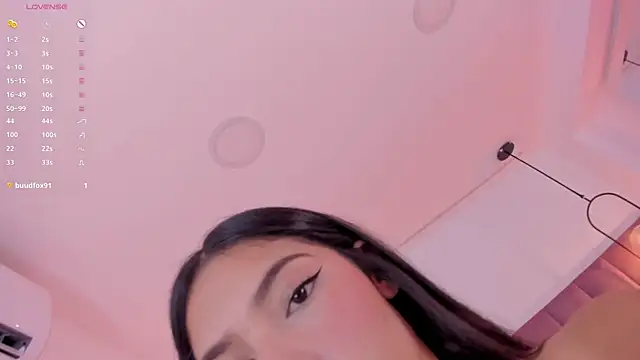 Snapshot of Haily_b chatting on November 2025 08:18:01 PM Haily b online show from November 2025 08:18:01 PM