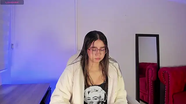 Snapshot of sweet_obsession__ chatting on October 2025 01:44:01 PM sweet obsession online show from October 2025 01:44:01 PM