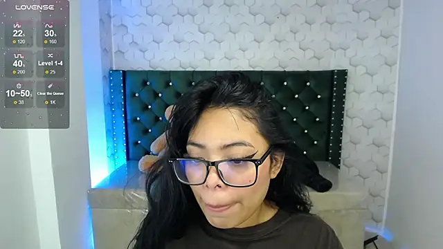 Snapshot of Sarah_evansm chatting on September 2025 02:11:01 AM Sarah evansm online show from September 2025 02:11:01 AM