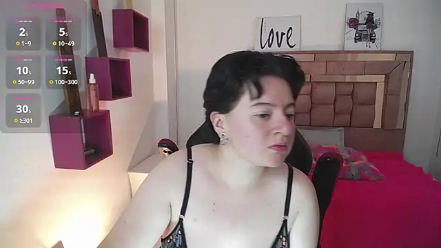 safyka online show from October 2025 02:12:02 AM