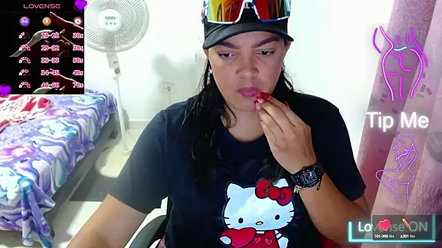 astrii 33 online show from March 2025 10:26:01 PM