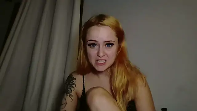 sluttypumpkin online show from July 2026 09:40:01 AM