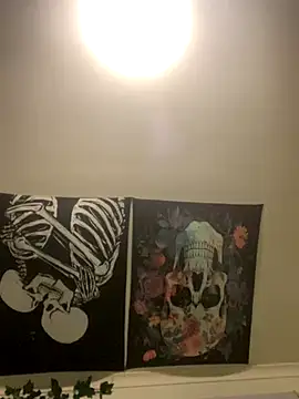 1Zoey101 online show from November 2025 10:47:01 AM