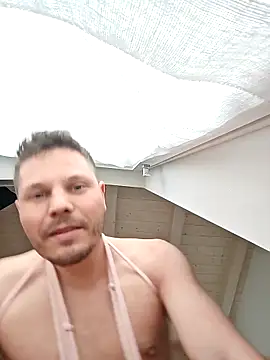 Ginettofurby online show from February 2025 02:36:01 PM