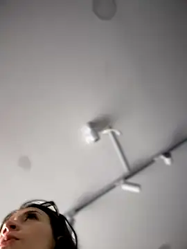 Mila LS online show from October 2025 12:55:01 PM