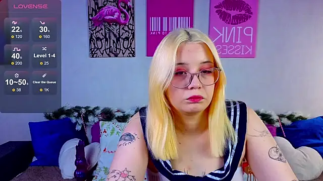 AuroraPrincess online show from December 2025 01:19:01 PM