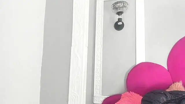 Bonniie 22 online show from March 2026 06:07:01 PM