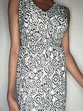 LISA 089 online show from October 2025 12:06:01 PM