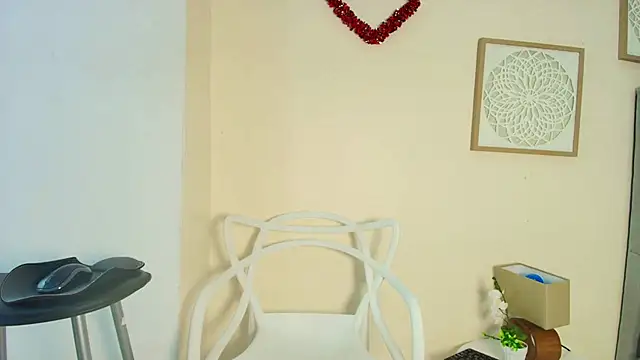 mary cute9 online show from April 2026 12:16:02 PM