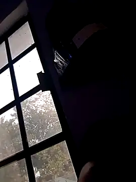 crisssalazar online show from March 2025 01:40:02 PM