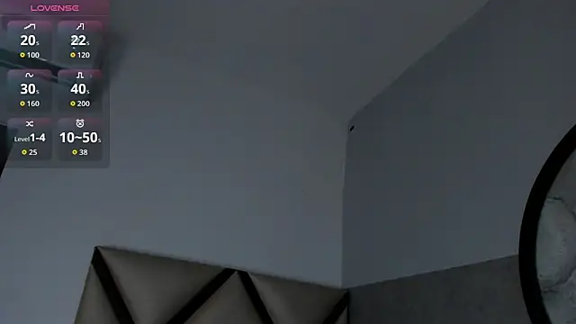 Mitsu Kawii online show from November 2025 01:00:01 PM