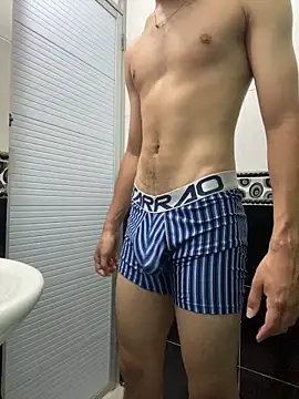 18 ALExxx online show from May 2026 09:09:02 PM