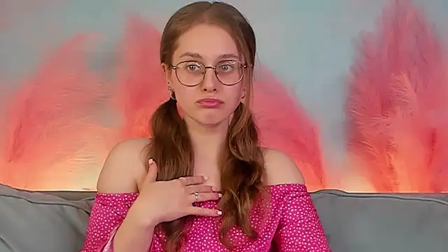 Snapshot of RileyMimicho chatting on March 2025 04:11:01 PM RileyMimicho online show from March 2025 04:11:01 PM