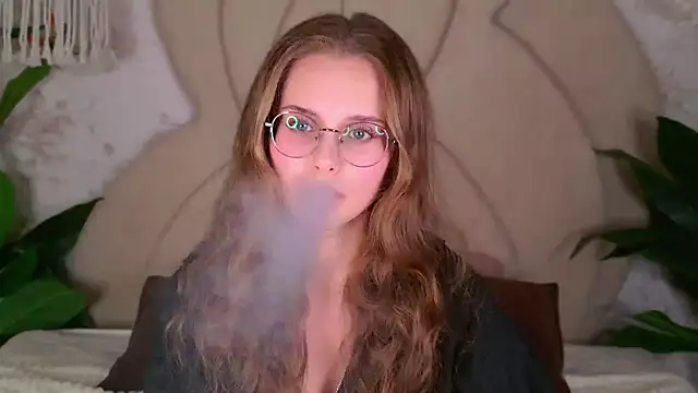 Snapshot of RileyMimicho chatting on October 2025 08:50:02 PM RileyMimicho online show from October 2025 08:50:02 PM