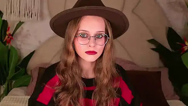 Snapshot of RileyMimicho chatting on October 2025 09:27:01 PM RileyMimicho online show from October 2025 09:27:01 PM