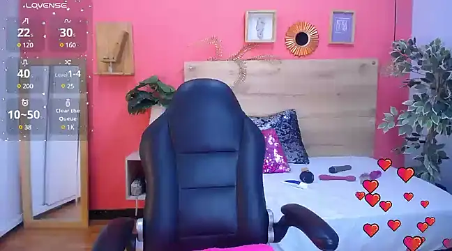 Snapshot of yessila_parker chatting on March 2025 05:40:02 AM yessila parker online show from March 2025 05:40:02 AM