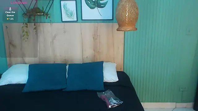 Snapshot of yessila_parker chatting on September 2025 02:16:01 AM yessila parker online show from September 2025 02:16:01 AM