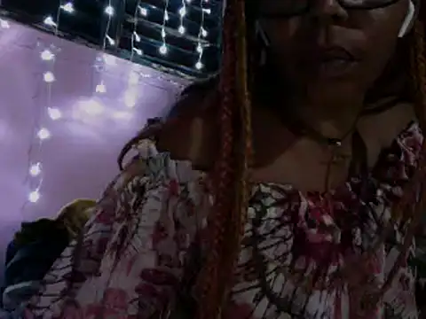 Ladyzee25 online show from March 2026 11:22:02 PM