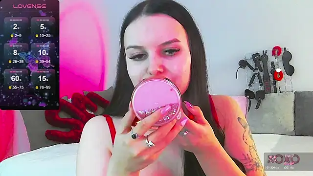 Miss Vic online show from April 2026 06:49:02 PM