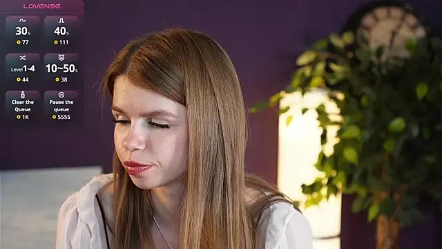 AmityDilley online show from October 2025 07:44:01 AM