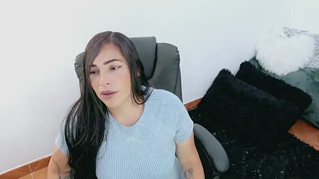 Snapshot of luna_lgomez_ chatting on May 2026 11:50:02 AM luna lgomez online show from May 2026 11:50:02 AM