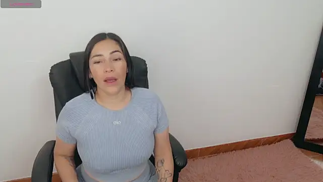 luna lgomez  online show from July 2026 10:10:02 AM