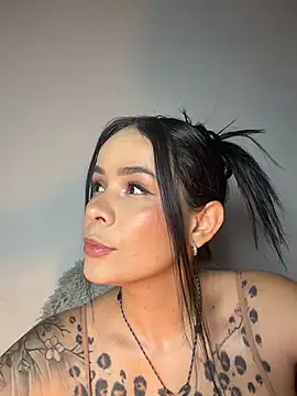 HotAlana  online show from March 2026 04:34:01 PM