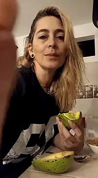 Snapshot of Sara_Valkyri chatting on March 2025 04:12:02 AM Sara Valkyri online show from March 2025 04:12:02 AM