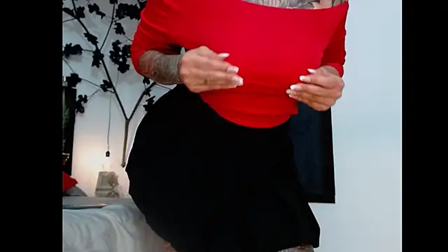 Snapshot of Sara_Valkyri chatting on March 2025 09:24:01 PM Sara Valkyri online show from March 2025 09:24:01 PM