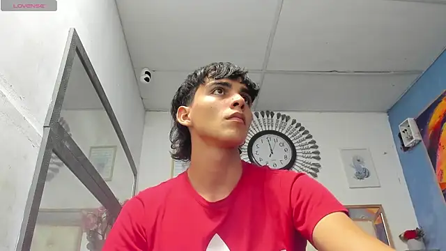 heiker  online show from March 2025 02:03:01 AM