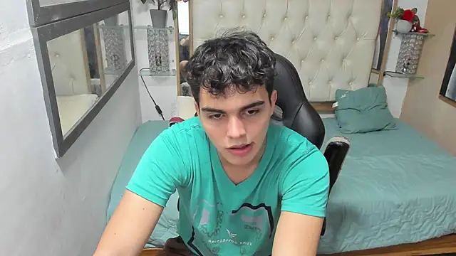 heiker  online show from September 2025 02:37:01 AM