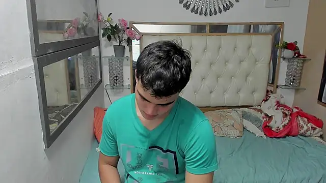 heiker  online show from October 2025 02:47:02 AM