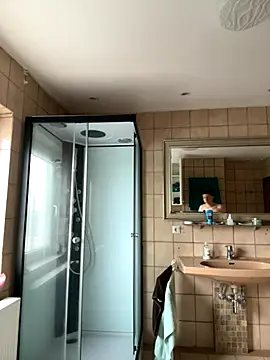 xy monkeyBigCock online show from September 2025 09:36:02 AM