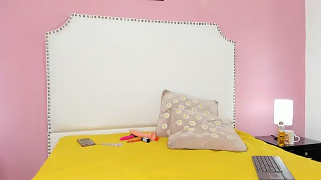 Emilly wilson  online show from March 2025 04:22:02 PM