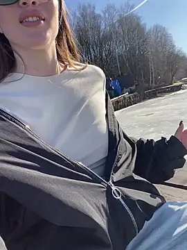 Beverly Hilll online show from March 2025 11:14:02 AM